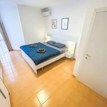 The Seascape Gallery Apartman *